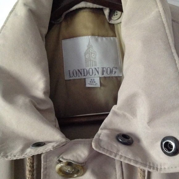 London Fog Tan Raincoat - Picture 3 of 16